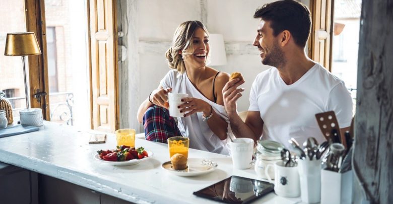 Photo of Γιατί πρέπει να κρατήσετε τη σχέση σας μακριά από τα social media;